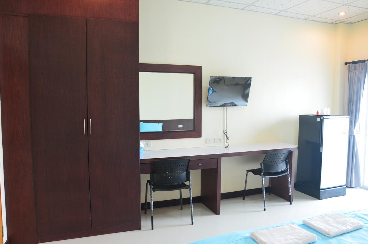 Volinta Park Apartment Rayong Zewnętrze zdjęcie